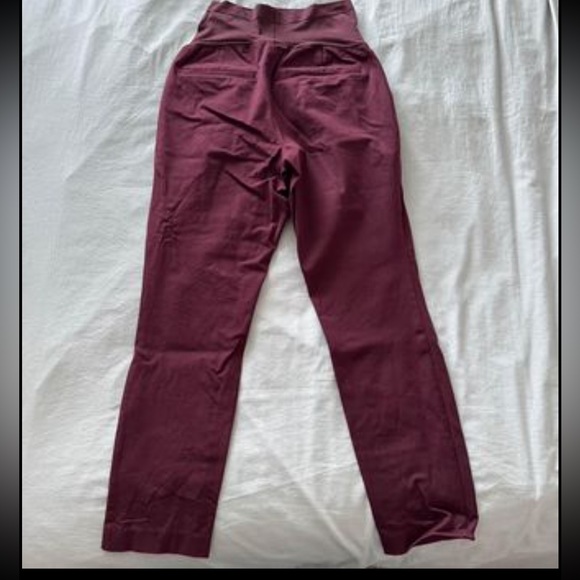 Old Navy Maternity Full Panel Pixie Ankle Pants - Raisin Arizona - Picture 3 of 11